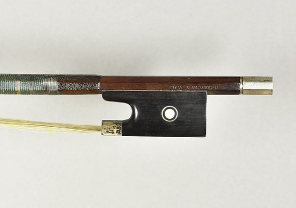 Sartory mint condition bow